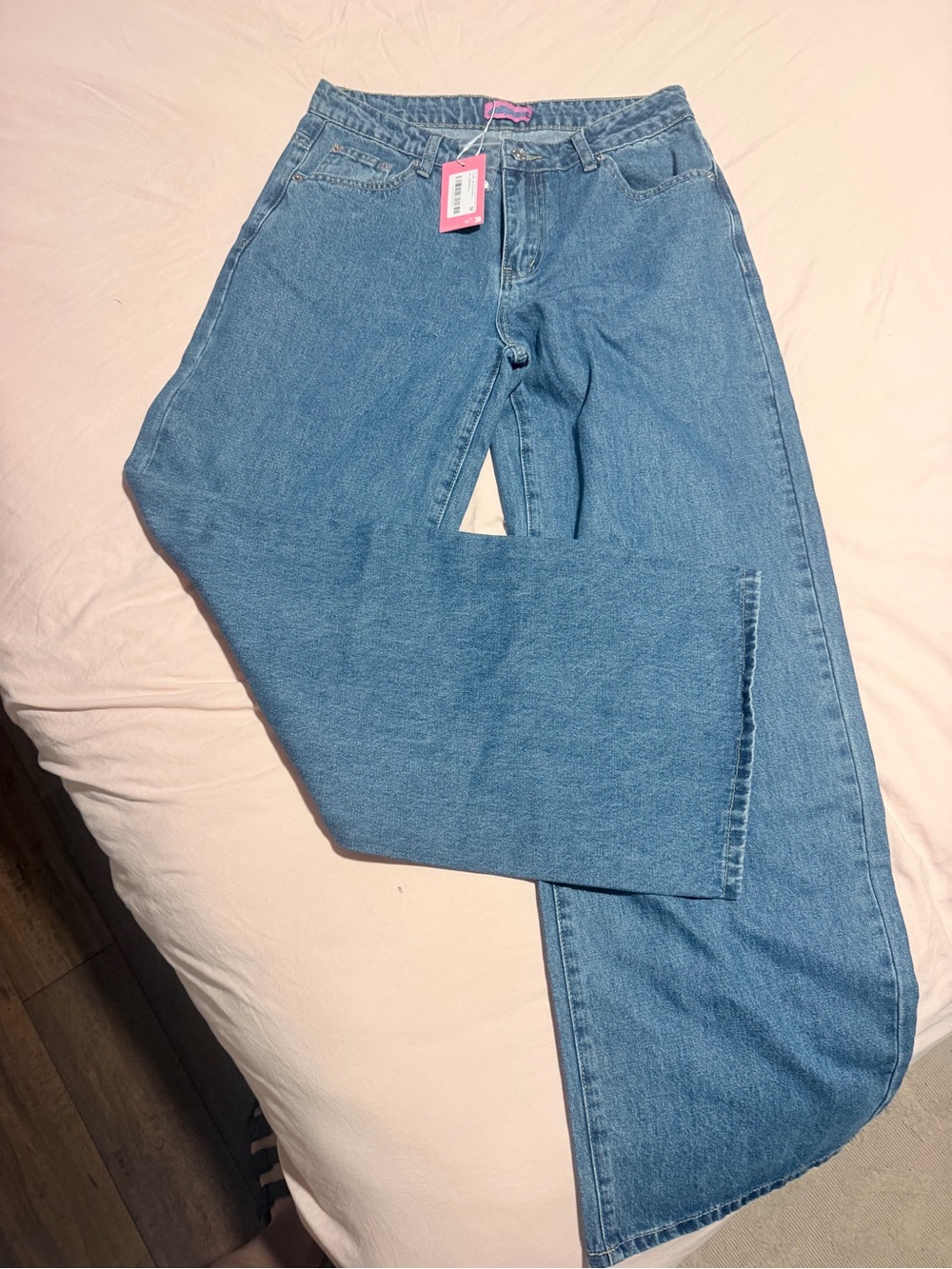 Edikted Classic wide-Leg women’s Jeans in Light Blue